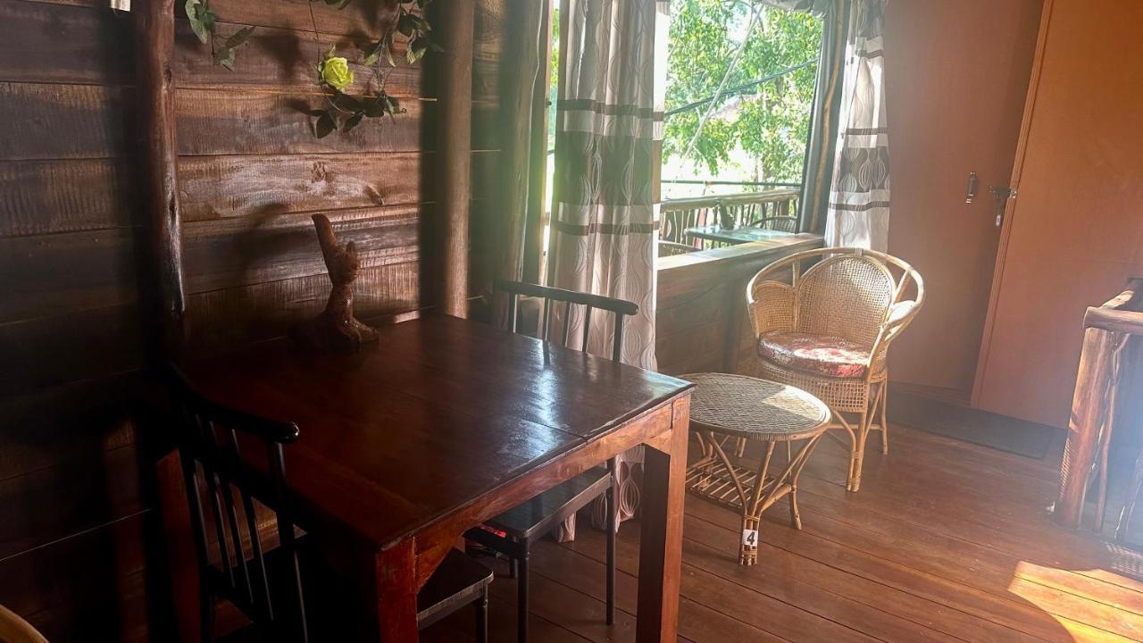 A Lounge Hostel And Cafe 엘라 외부 사진